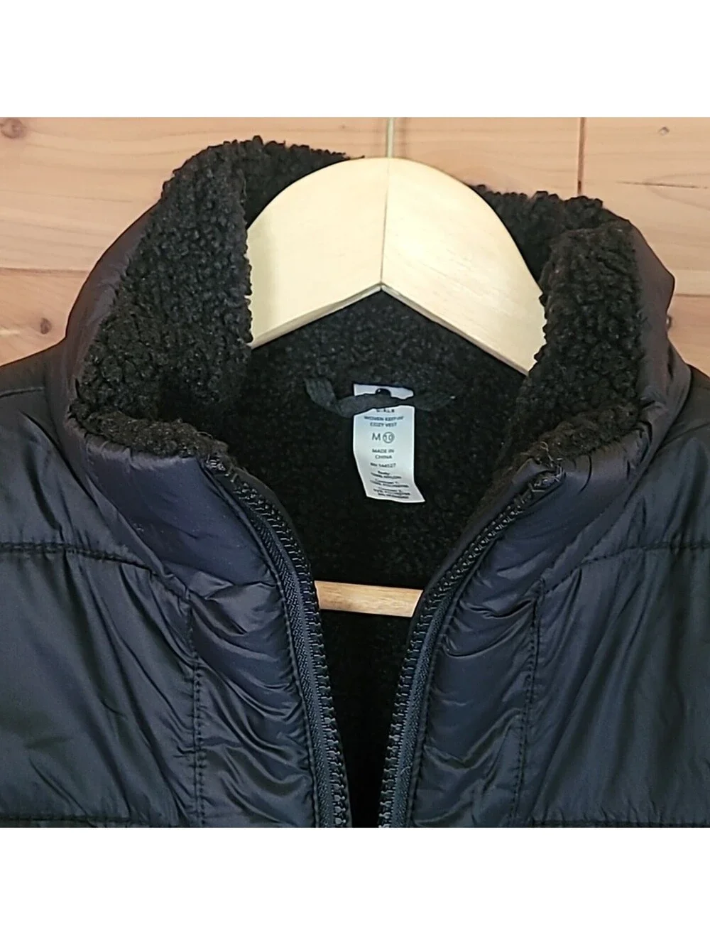 Yogalicious Quilted Puffer Vest, Size M (10), Black, Sherpa Lining